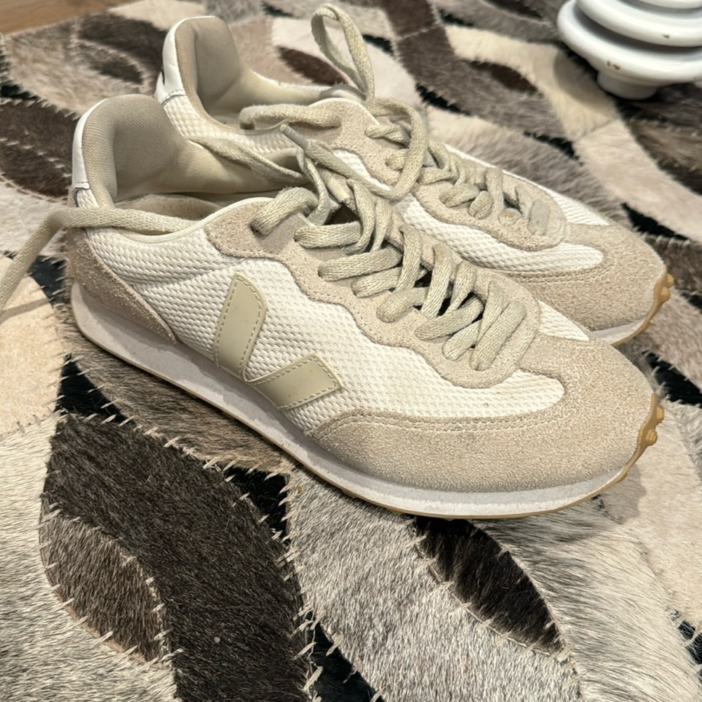 Veja Rio Branco Sneakers